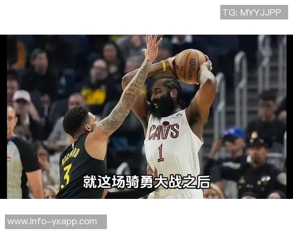 哈登右肩僵硬热身后将决定是否对阵勇士的出战情况